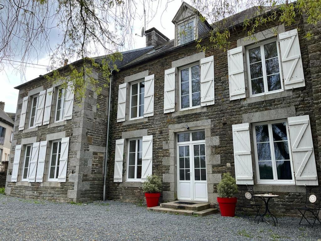La Maison Des Amis En Normandie Pontfarcy Esterno foto