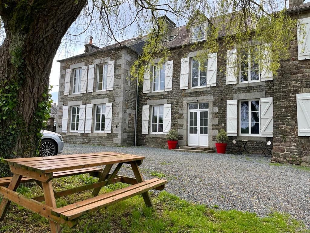 La Maison Des Amis En Normandie Pontfarcy Esterno foto