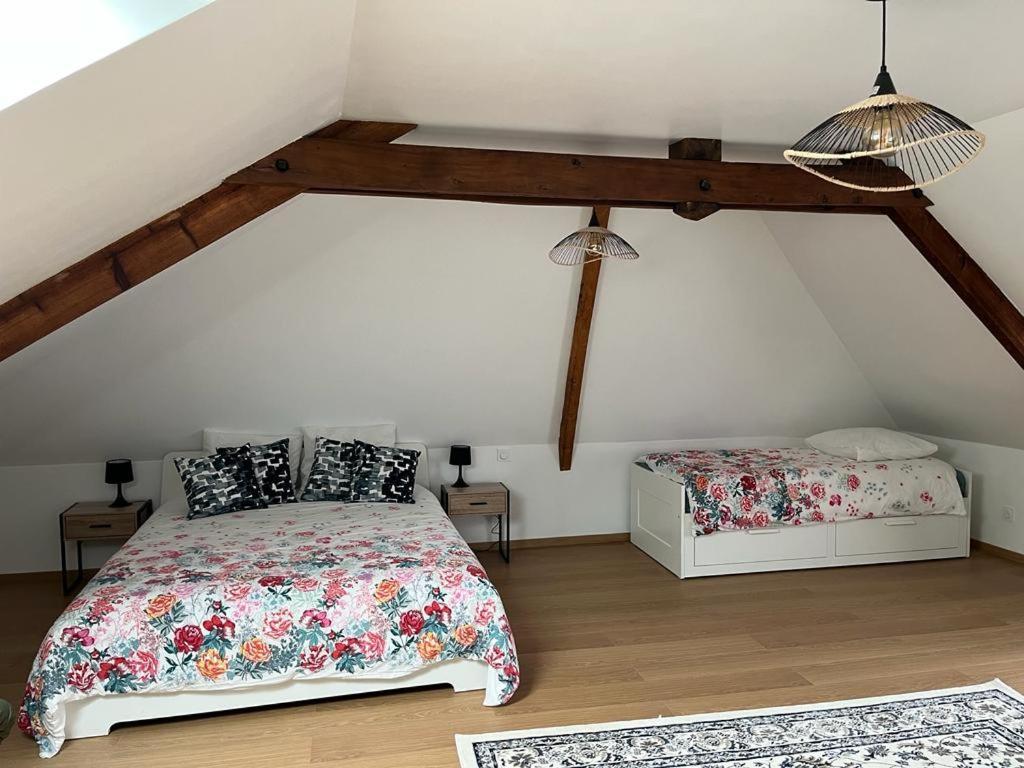 La Maison Des Amis En Normandie Pontfarcy Esterno foto