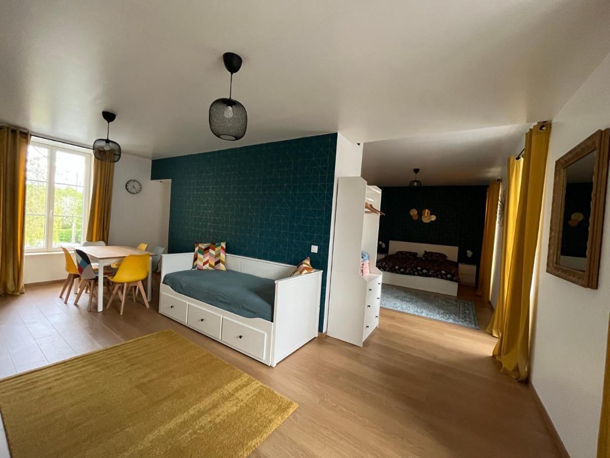 La Maison Des Amis En Normandie Pontfarcy Esterno foto